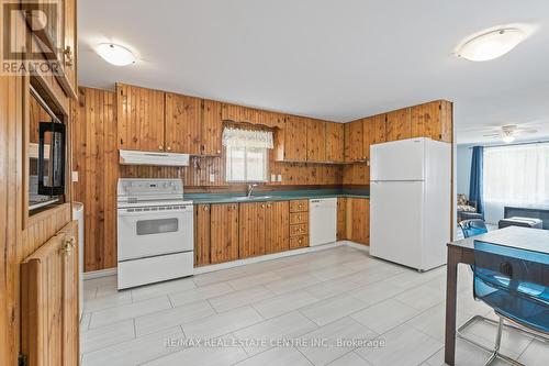 16 Second Avenue, Erin, ON - Indoor Photo Showing Kitchen