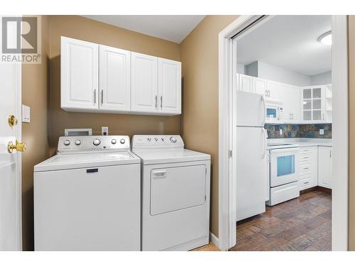 20-1749 Menzies Street, Merritt, BC - Indoor Photo Showing Laundry Room