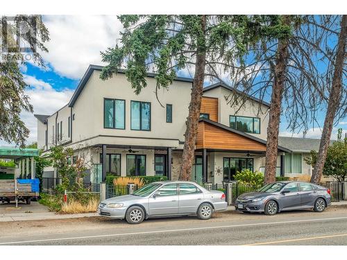 770 Cadder Avenue, Kelowna, BC - Outdoor With Facade