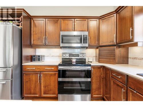 10395 Copperhill Lane, Lake Country, BC - Indoor Photo Showing Kitchen