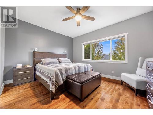 10395 Copperhill Lane, Lake Country, BC - Indoor Photo Showing Bedroom