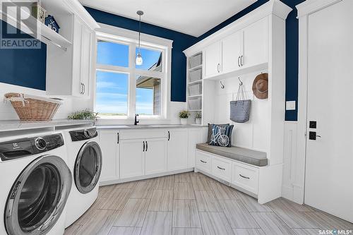 Chobanik Acreage, Lumsden Rm No. 189, SK - Indoor Photo Showing Laundry Room