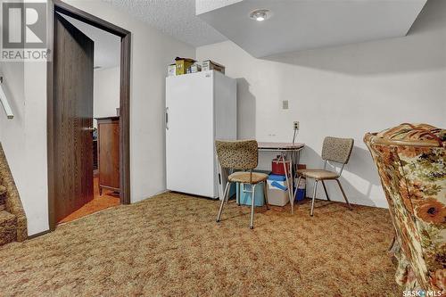 943 Hawthorne Crescent, Moose Jaw, SK - Indoor Photo Showing Other Room