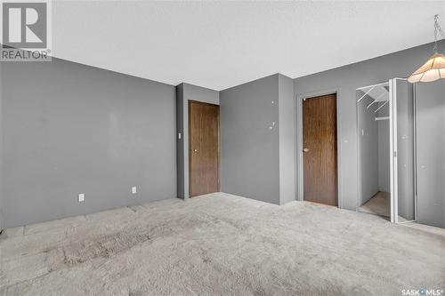 128 Quincy Drive, Regina, SK - Indoor Photo Showing Bedroom