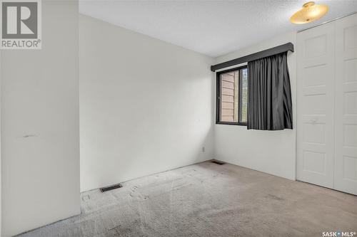 128 Quincy Drive, Regina, SK - Indoor Photo Showing Other Room