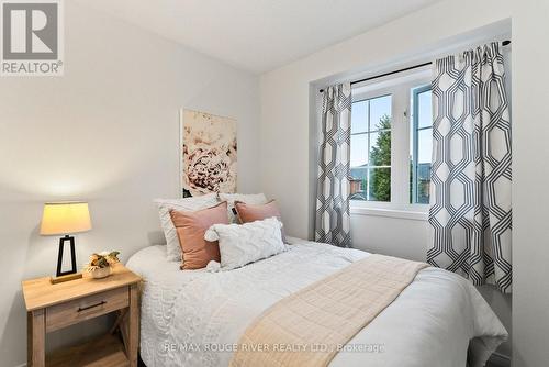 35 Presley Crescent, Whitby (Williamsburg), ON - Indoor Photo Showing Bedroom