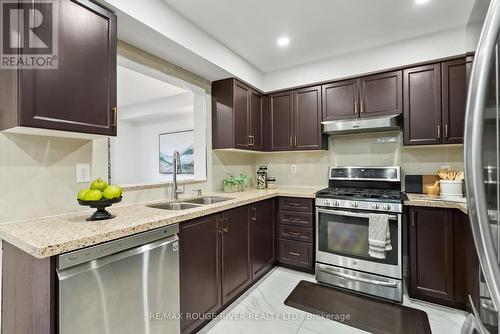 35 Presley Crescent, Whitby (Williamsburg), ON - Indoor Photo Showing Kitchen With Stainless Steel Kitchen With Double Sink