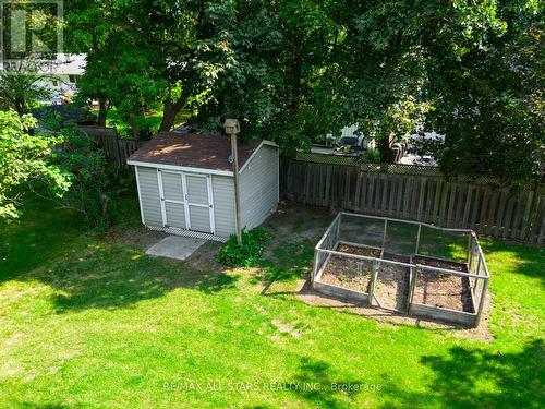 5 Ottawa Street, Scugog (Port Perry), ON - Outdoor With Backyard