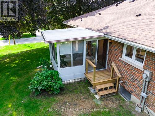 5 Ottawa Street, Scugog (Port Perry), ON - Outdoor With Exterior