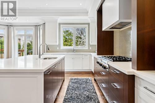 42B Otonabee Avenue, Toronto (Newtonbrook East), ON - Indoor Photo Showing Kitchen With Upgraded Kitchen