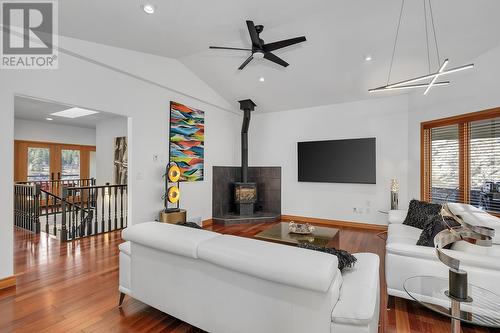 20911 Garnet Valley Road, Summerland, BC - Indoor Photo Showing Living Room With Fireplace