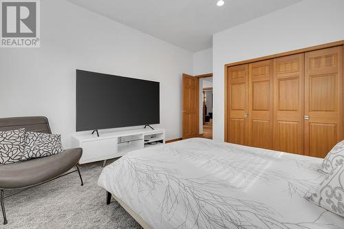 20911 Garnet Valley Road, Summerland, BC - Indoor Photo Showing Bedroom