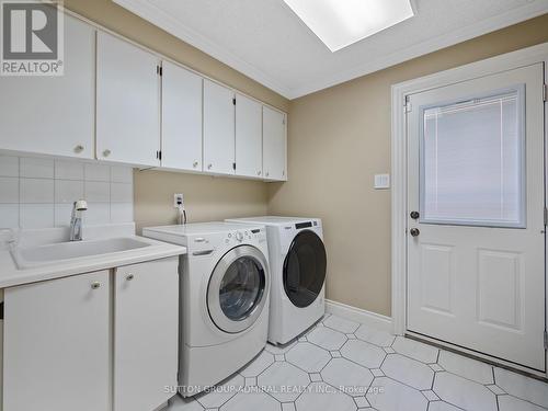 110 Summerdale Drive, Markham (Thornlea), ON - Indoor Photo Showing Laundry Room