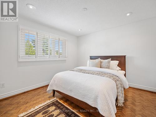 110 Summerdale Drive, Markham, ON - Indoor Photo Showing Bedroom