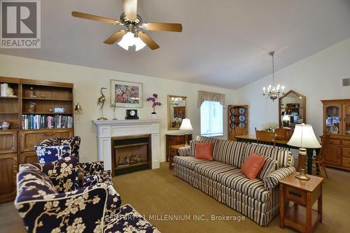 5 Shannon Court, Collingwood, ON - Indoor Photo Showing Living Room With Fireplace