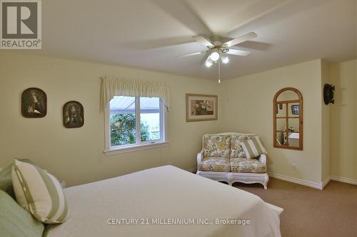 5 Shannon Court, Collingwood, ON - Indoor Photo Showing Bedroom