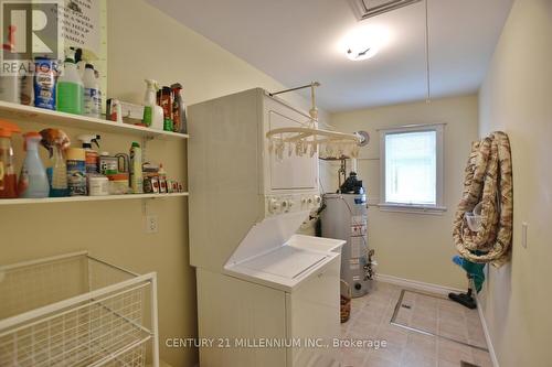 5 Shannon Court, Collingwood, ON - Indoor Photo Showing Laundry Room