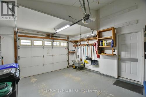 5 Shannon Court, Collingwood, ON - Indoor Photo Showing Garage