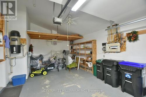 5 Shannon Court, Collingwood, ON - Indoor Photo Showing Garage