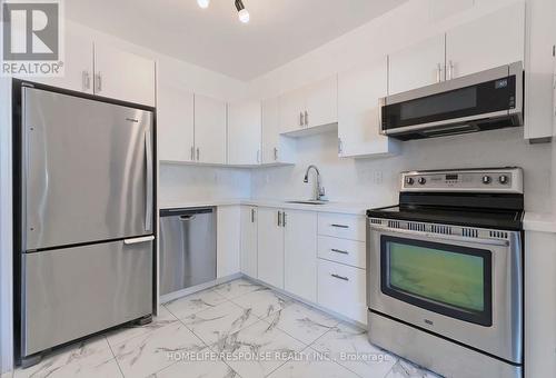 2406 - 3390 Weston Road, Toronto (Humbermede), ON - Indoor Photo Showing Kitchen