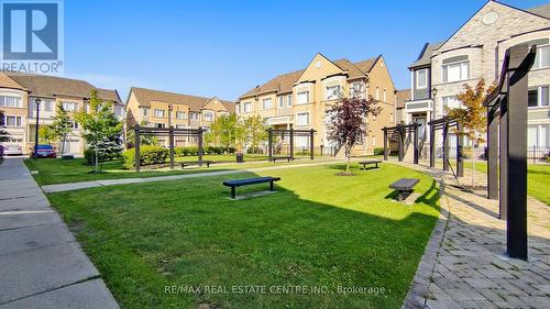 33 - 3050 Erin Centre Boulevard, Mississauga (Churchill Meadows), ON - Outdoor