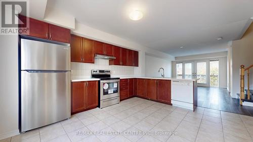 33 - 3050 Erin Centre Boulevard, Mississauga (Churchill Meadows), ON - Indoor Photo Showing Kitchen With Stainless Steel Kitchen