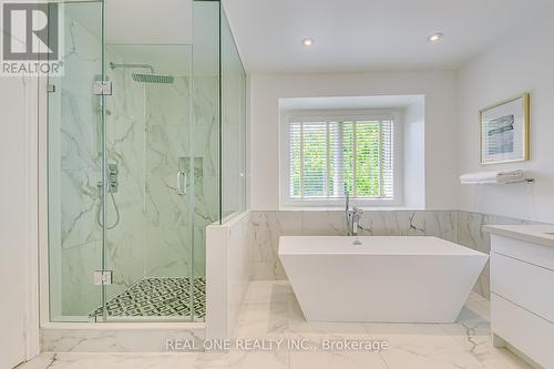 1299 Bayshire Drive, Oakville, ON - Indoor Photo Showing Bathroom