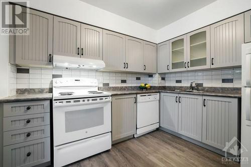 960 Teron Road Unit#108, Ottawa, ON - Indoor Photo Showing Kitchen