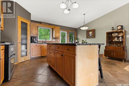 44 Fernwood Street, White City, SK - Indoor Photo Showing Kitchen