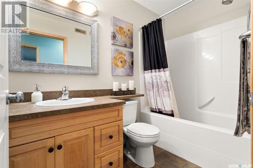 44 Fernwood Street, White City, SK - Indoor Photo Showing Bathroom