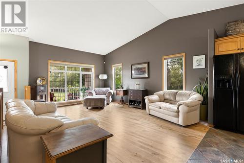 44 Fernwood Street, White City, SK - Indoor Photo Showing Living Room