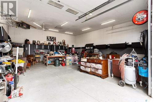 44 Fernwood Street, White City, SK - Indoor Photo Showing Garage