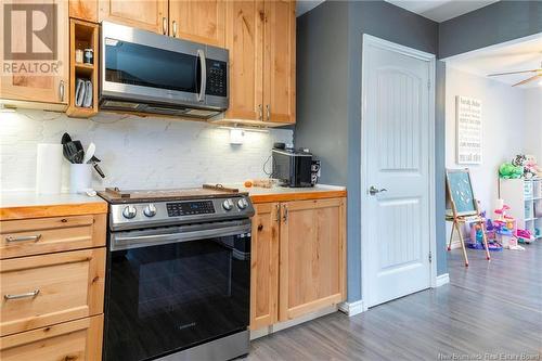 186 Downsview Drive, Saint John, NB - Indoor Photo Showing Kitchen