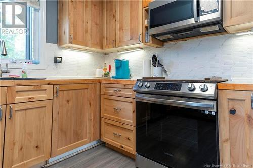 186 Downsview Drive, Saint John, NB - Indoor Photo Showing Kitchen