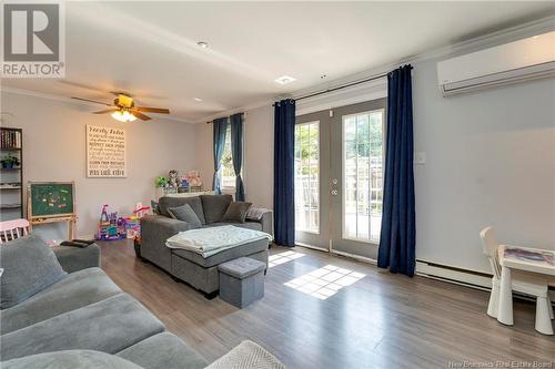 186 Downsview Drive, Saint John, NB - Indoor Photo Showing Living Room