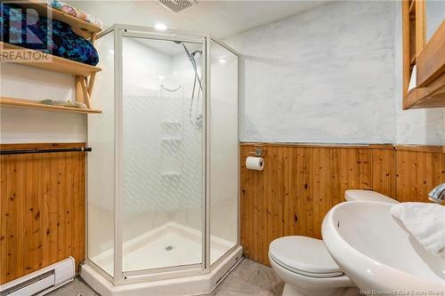 186 Downsview Drive, Saint John, NB - Indoor Photo Showing Bathroom