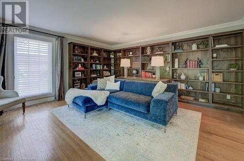 617 Rosebriar Court, Waterloo, ON - Indoor Photo Showing Living Room