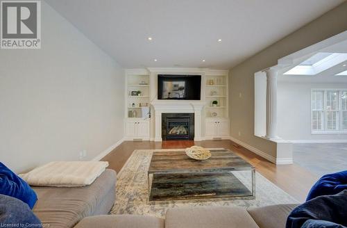 617 Rosebriar Court, Waterloo, ON - Indoor Photo Showing Living Room With Fireplace