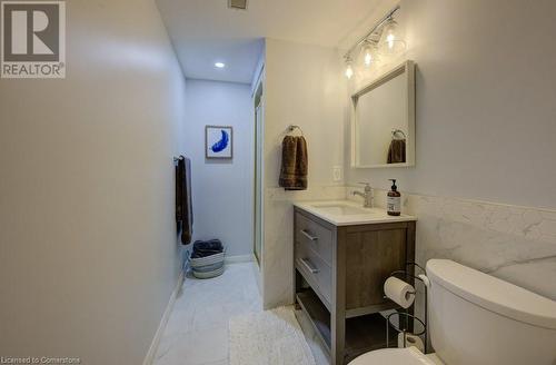 617 Rosebriar Court, Waterloo, ON - Indoor Photo Showing Bathroom