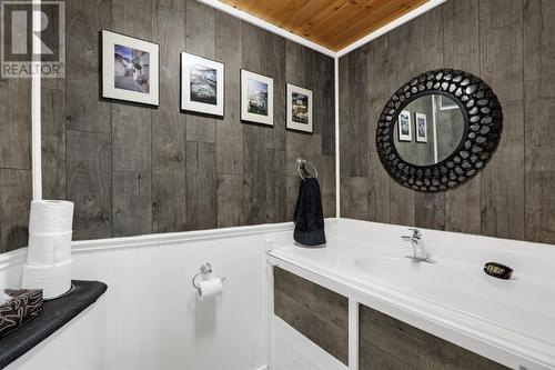 132 Fennell Crescent, Cornwall, ON - Indoor Photo Showing Bathroom