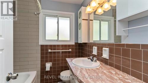 1165 Melsandra Avenue, London, ON - Indoor Photo Showing Bathroom