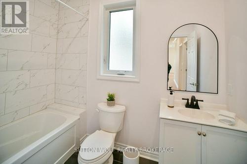 28 Concord Street, Strathroy-Caradoc (Se), ON - Indoor Photo Showing Bathroom