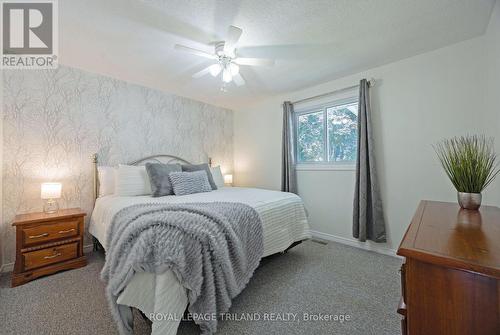 35 Bonnie Place, St. Thomas, ON - Indoor Photo Showing Bedroom