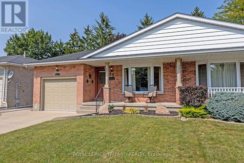 35 Bonnie Place, St. Thomas, ON - Outdoor With Deck Patio Veranda