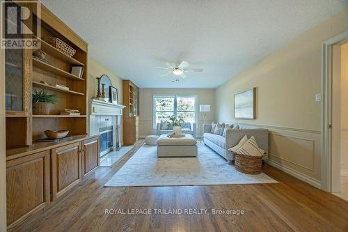 18 Paisley Street, London, ON - Indoor Photo Showing Living Room With Fireplace