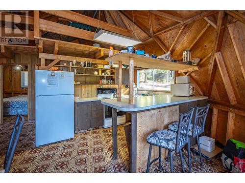 6602 3A Highway, Nelson, BC - Indoor