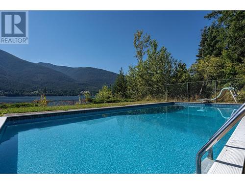 6602  3A Highway, Nelson, BC - Outdoor With In Ground Pool With Backyard