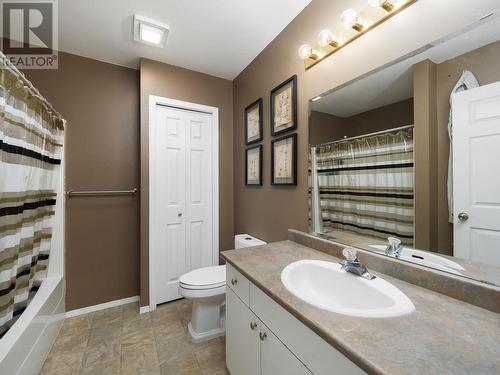 3054 Bernard Road, Prince George, BC - Indoor Photo Showing Bathroom