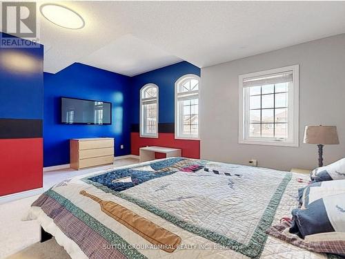 13 Fallgate Drive, Brampton, ON - Indoor Photo Showing Bedroom