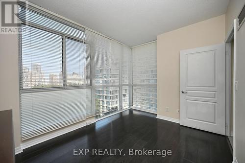 718 - 225 Webb Drive, Mississauga (City Centre), ON - Indoor Photo Showing Other Room